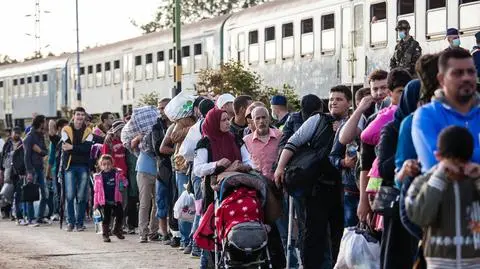 Komisja Europejska wszczyna procedurę wobec Polski. Bochenek komentuje