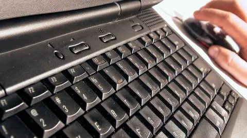 Wyłudził nagie zdjęcia dzieci. Dostał 4 lata