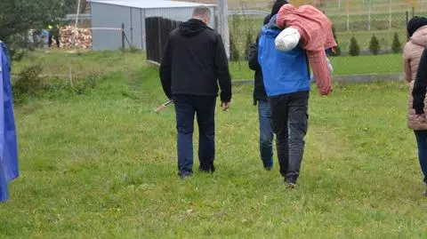 Ciało kobiety w rowie melioracyjnym. "Ślady wskazują na morderstwo"