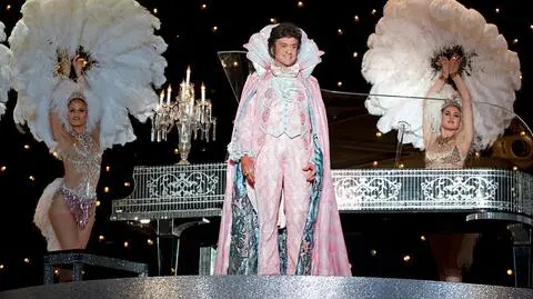 "Wielki Liberace" to biografia piosenkarza polskiego pochodzenia Liberace - z wybitną rolą Michaela Douglasa