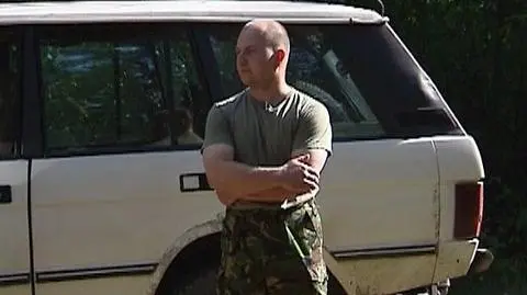 Podpalaczy złapał, ale policjanci go ukarali