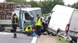 Dwa busy zderzyły się czołowo