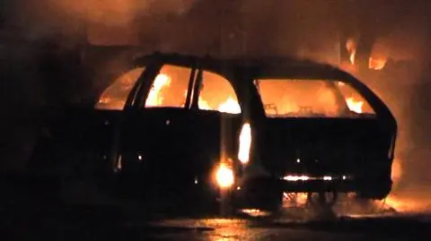 Cztery osoby spłonęły na autostradzie