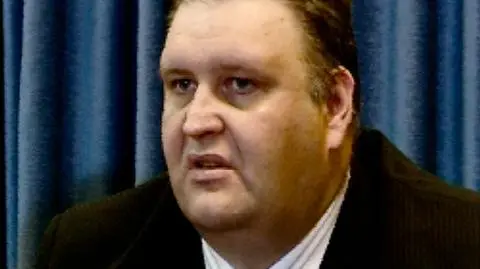 B. szef ABW Bogdan Święczkowski