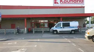 Do pożaru doszło w jedym ze słupskich hipermarketów 