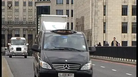 Koniec monopolu czarnych taksówek