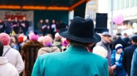Polacy skręcają na prawo