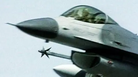 Alarmowy start F-16 przeciw rosyjskim bombowcom