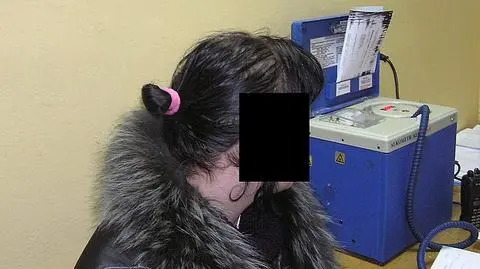 Pijana matka, niemowlę w szafie