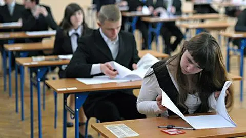 Pierwszy dzień egzaminu za gimnazjalistami