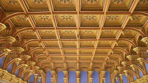 Zobacz 155-letni strop Sali Sesyjnej 