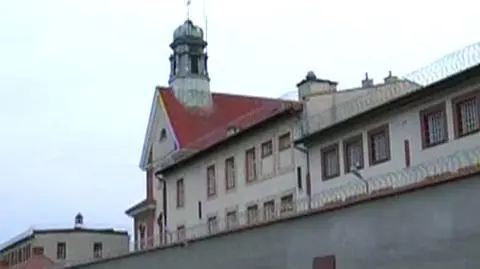 Dyrektor zabił więźnia