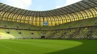 6.08 | Najnowocześniejszy stadion w Europie to "wizytówka" Polski, która już za rok zorganizuje turniej mistrzostw europy w piłce nożnej. Dziś na PGE Arena dzień otwarty - obiekt można odwiedzać do godz. 18 (TVN24)