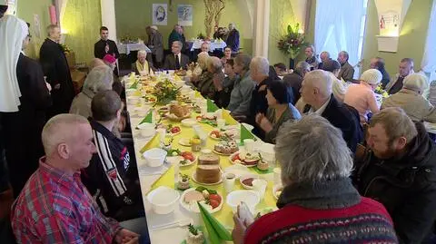 Wielkanocne śniadania dla samotnych i ubogich osób