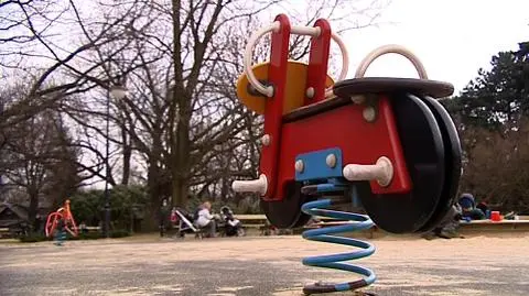 Pieniądze ważniejsze niż dobro dzieci