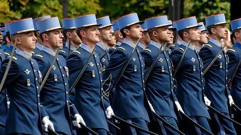 Francja poza dowództwem Sojuszu? "To nie jest opcja"