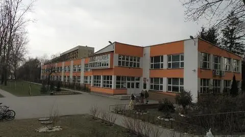 Rodzice urządzili w szkole debatę. Kuratorium wysyła kontrolę