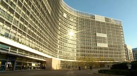 The European Commission draws up a bill for legislation which would tie EU funds to the rule of law