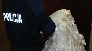 Suknia wróciła już do salonu