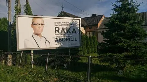 Bilboard stoi na prywatnej działce