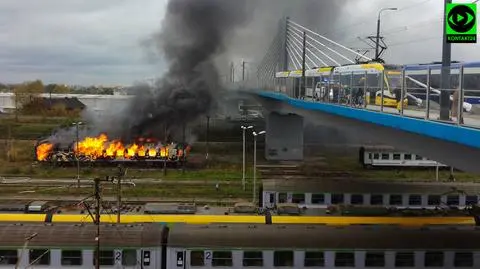 Kraków. Spłonął stary wagon kolejowy