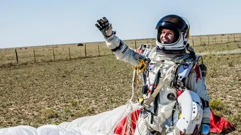 Felix Baumgartner przekroczył barierę dźwięku 