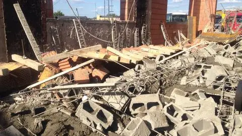 Zawalił się strop myjni. 6 osób jest poszkodowanych