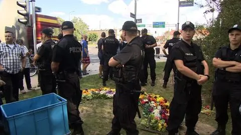 Przyozdobiona kwiatami tęcza przetrwała tylko chwilę