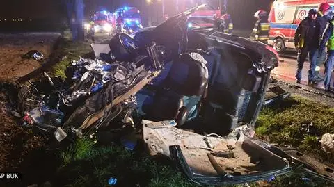 Tragiczny wypadek pod Bukiem. Zginęła kobieta, troje rannych