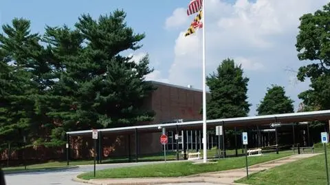 Nastolatkowi z USA grożą zarzuty napaści za pocałowanie koleżanki