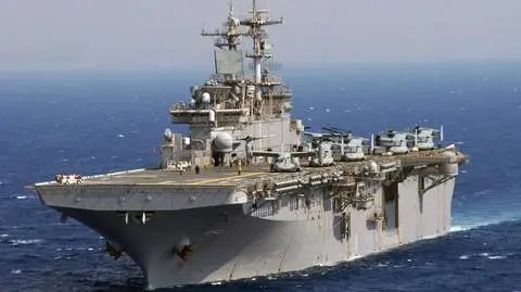 USS Wasp nie wpłynie do Hongkongu. Na nagraniu chińska odpowiedź dla US Navy: lotniskowiec pod czerwoną banderą