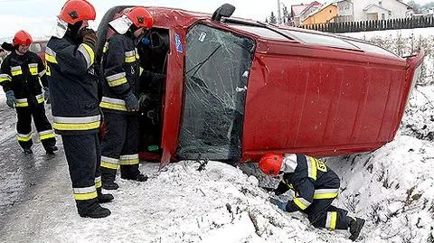 Siedem osób rannych w wypadku busa