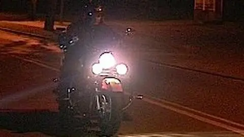 Zgasił światła, wjechał w policjanta. "To była egzekucja"