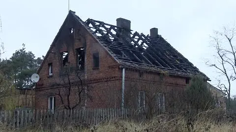 Oblał partnerkę benzyną i podpalił, spłonął dom