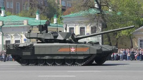 T-14 Armata i inne wojskowe pojazdy mające stanowić podstawę rosyjskiej armii zostały pokazane 9 maja w Moskwie