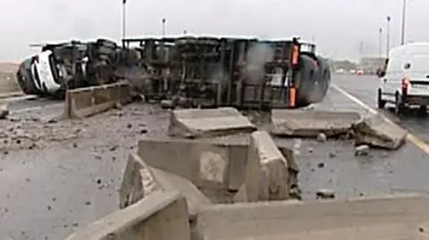 TIR zablokował A4