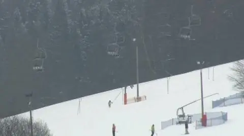 Dziewięciolatek spadł z wysokości 10 metrów. Na szczęście nic mu się nie stało