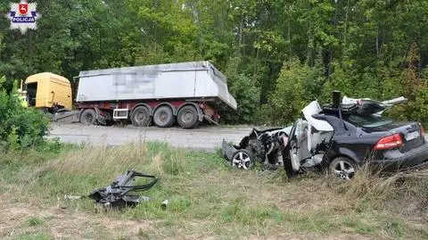 Lubelskie. 18-latek zginął w czołowym zderzeniu z ciężarówką