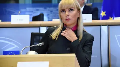 Wywiad Elżbiety Bieńkowskiej w "Vivie!". "Horoskopy poprawiają mi humor"