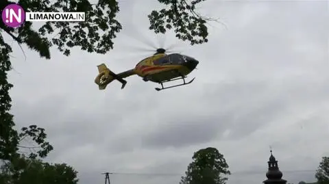 Jedno z dzieci zostało przetransportowane helikopterem do szpitala w Prokocimiu