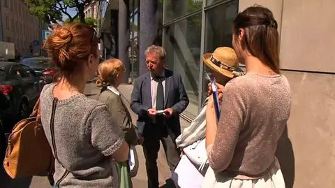 Z powodu problemów z lokalem porady udzielane są na ulicy