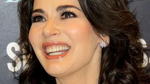 Nigella wyprowadziła się z domu.
Scotland Yard ostrzegł jej męża 