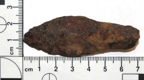 Policjant znalazł średniowieczny grot