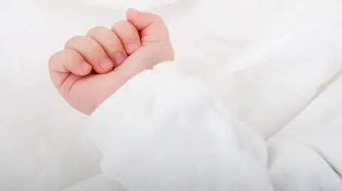 Po śmierci 5-miesięcznego syna, sąd odebrał matce drugie dziecko