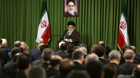 Ajatollah Chamenei: rozwiązaniem kwestii syryjskiej są wybory