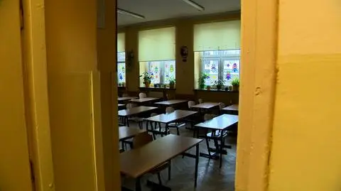"We encourage teachers to take care of their health," says the Polish Teachers&#039; Union which supports their protest