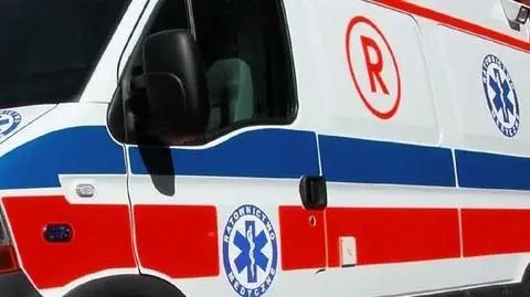 Mężczyzna zmarł w karetce. Załoga zostawiła ciało na poboczu
