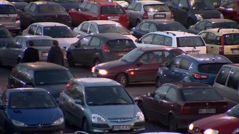 Parking przed centrum handlowy? Męka