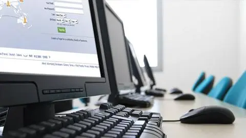 Więzienie za głupi komentarz w sieci? Brytyjczycy debatują