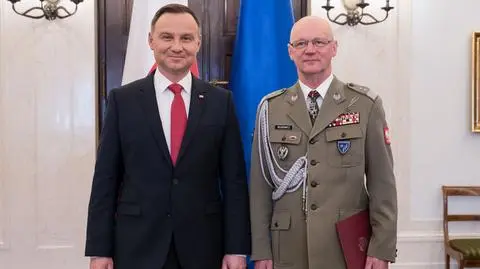 Gen. Andrzej Reudowicz u boku prezydenta zajął miejsce gen. Jarosława Kraszewskiego (wideo z 10 czerwca)